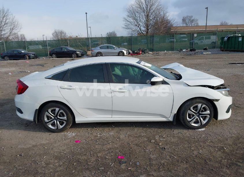Photo 14 of 2018 Honda Civic LX (VIN 2HGFC2F56JH533615)