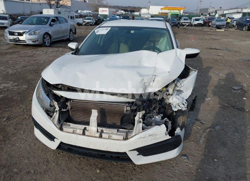 Photo 6 of 2018 Honda Civic LX (VIN 2HGFC2F56JH533615)