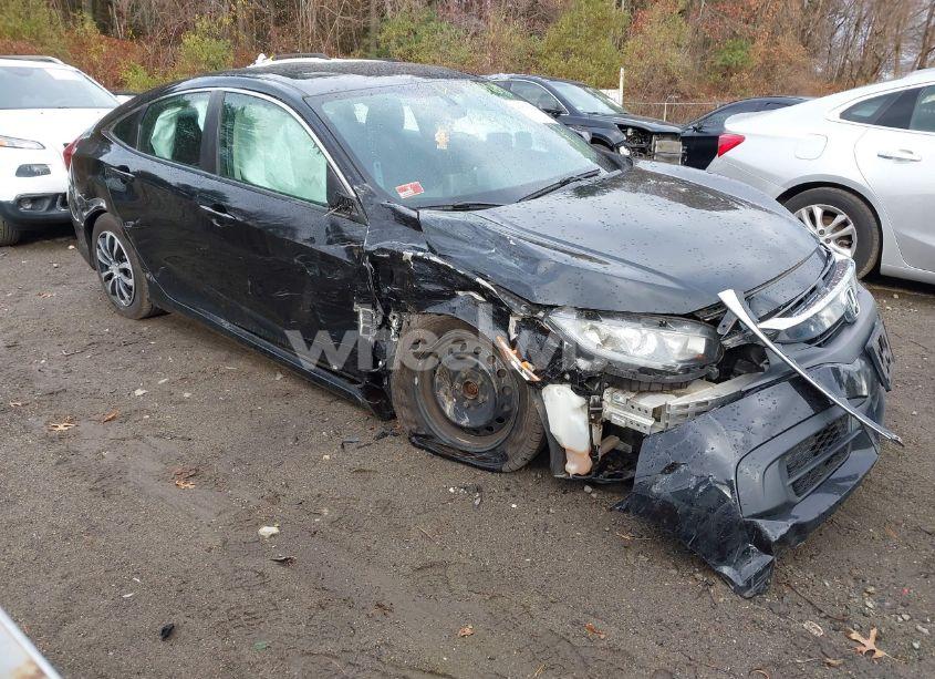 2018 Honda Civic LX (VIN 2HGFC2F56JH546039) main photo