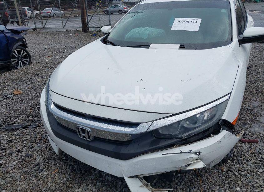 Photo 12 of 2018 Honda Civic LX (VIN 2HGFC2F56JH578490)