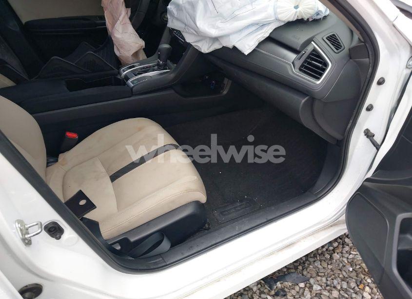 Photo 5 of 2018 Honda Civic LX (VIN 2HGFC2F56JH578490)