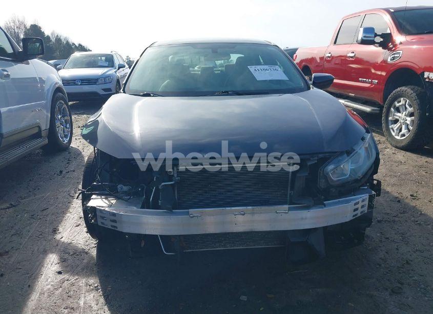 Photo 13 of 2018 Honda Civic LX (VIN 2HGFC2F56JH579025)