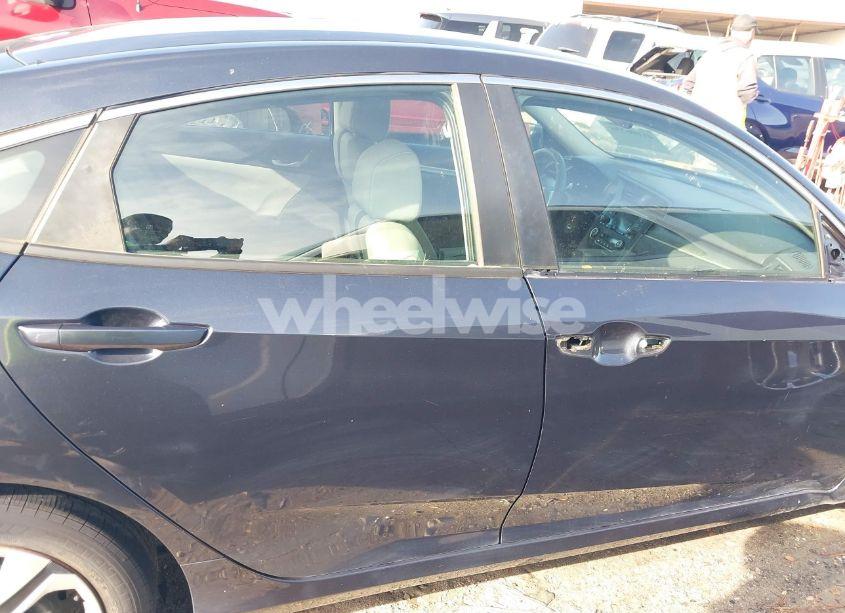 Photo 14 of 2018 Honda Civic LX (VIN 2HGFC2F56JH579025)