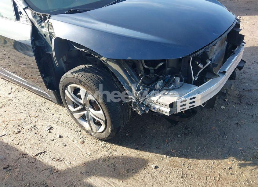 Photo 18 of 2018 Honda Civic LX (VIN 2HGFC2F56JH579025)