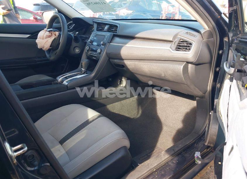 Photo 5 of 2018 Honda Civic LX (VIN 2HGFC2F56JH579025)