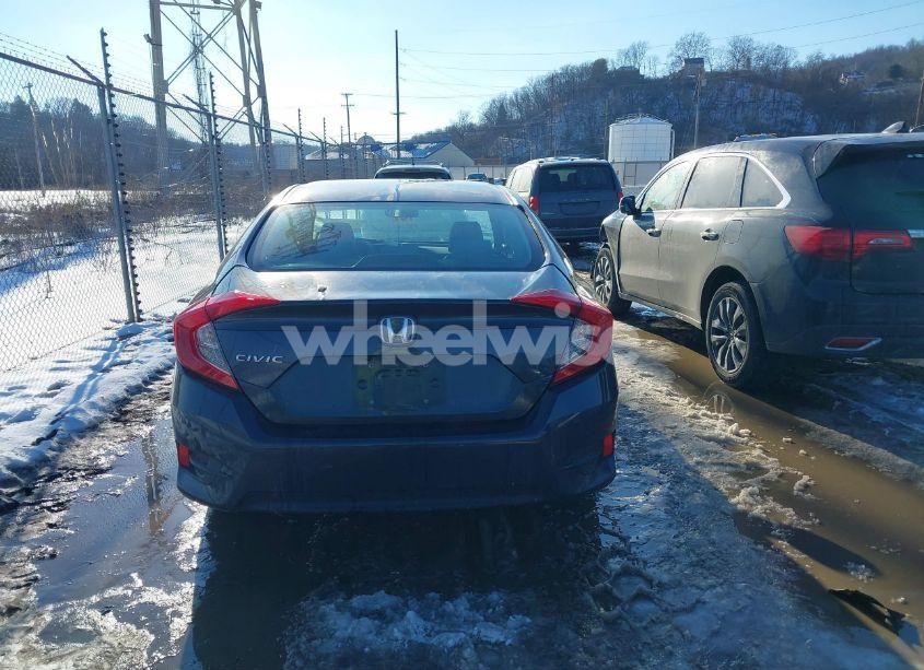 Photo 16 of 2018 Honda Civic LX (VIN 2HGFC2F56JH584970)