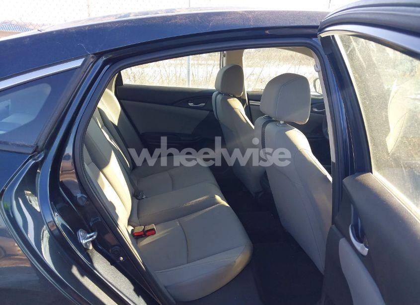 Photo 8 of 2018 Honda Civic LX (VIN 2HGFC2F56JH584970)