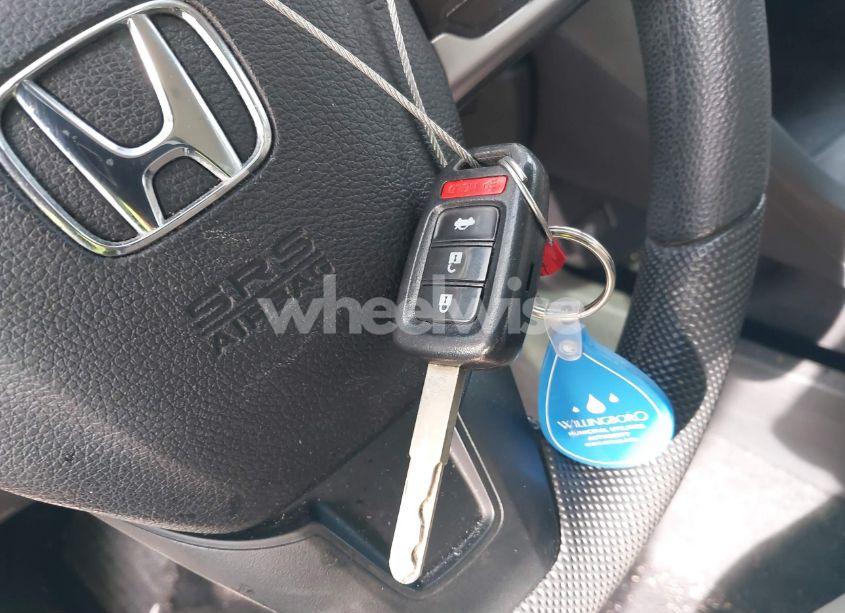 Photo 11 of 2018 Honda Civic LX (VIN 2HGFC2F56JH586735)