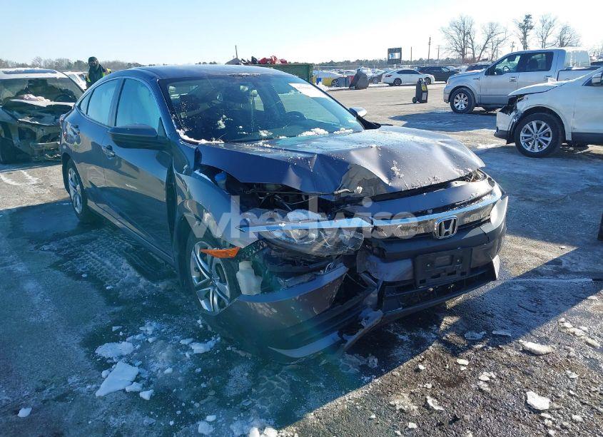 Photo 6 of 2018 Honda Civic LX (VIN 2HGFC2F56JH587657)