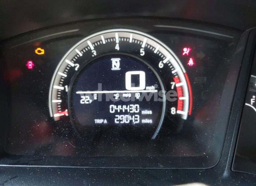 Photo 7 of 2018 Honda Civic LX (VIN 2HGFC2F56JH587657)