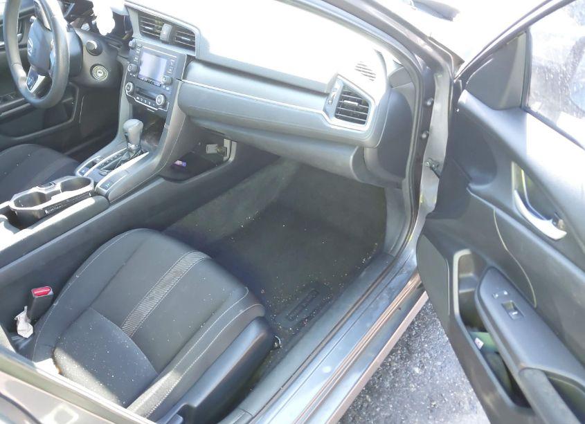 Photo 5 of 2018 Honda Civic LX (VIN 2HGFC2F56JH602884)