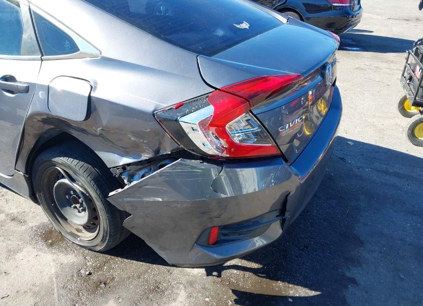 Photo 6 of 2018 Honda Civic LX (VIN 2HGFC2F56JH602884)