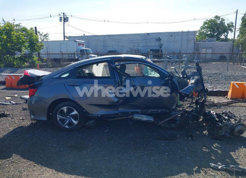 Photo 13 of 2018 Honda Civic LX (VIN 2HGFC2F56JH610712)