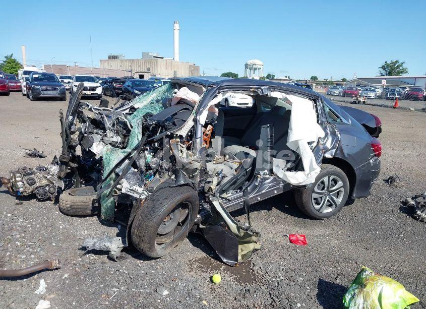 Photo 2 of 2018 Honda Civic LX (VIN 2HGFC2F56JH610712)