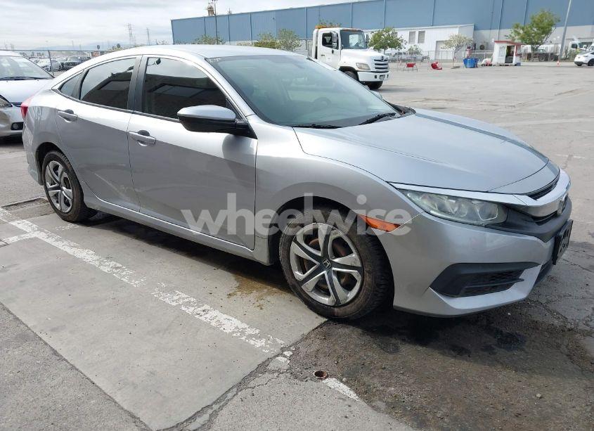 2016 Honda Civic LX (VIN 2HGFC2F57GH520512) main photo