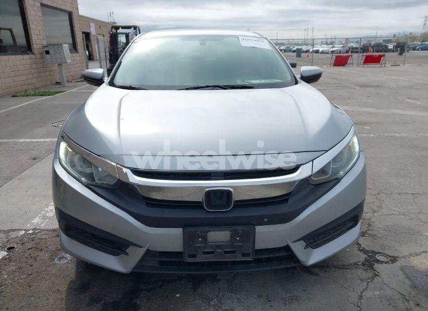 Photo 13 of 2016 Honda Civic LX (VIN 2HGFC2F57GH520512)