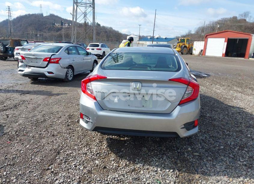 Photo 17 of 2016 Honda Civic LX (VIN 2HGFC2F57GH552876)