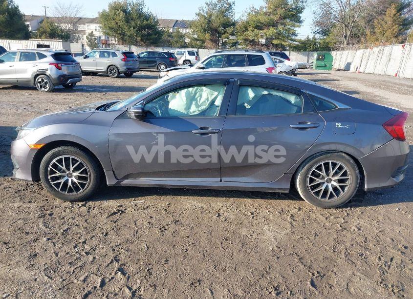 Photo 14 of 2017 Honda Civic LX (VIN 2HGFC2F57HH518096)