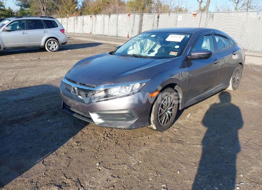 Photo 2 of 2017 Honda Civic LX (VIN 2HGFC2F57HH518096)