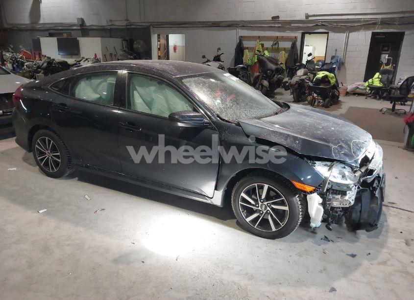 2017 Honda Civic LX (VIN 2HGFC2F57HH531768) main photo
