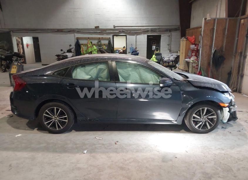 Photo 13 of 2017 Honda Civic LX (VIN 2HGFC2F57HH531768)