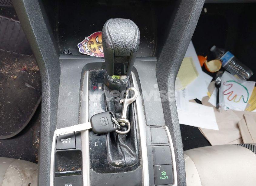 Photo 11 of 2018 Honda Civic LX (VIN 2HGFC2F57JH502776)