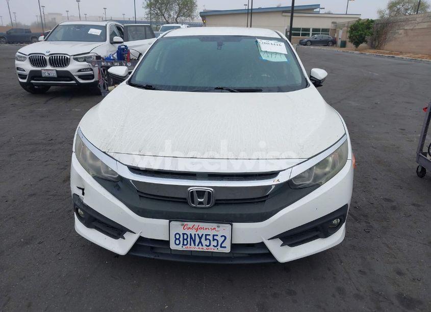 Photo 13 of 2018 Honda Civic LX (VIN 2HGFC2F57JH502776)