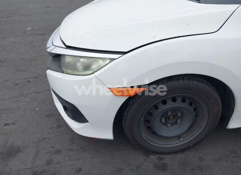 Photo 18 of 2018 Honda Civic LX (VIN 2HGFC2F57JH502776)