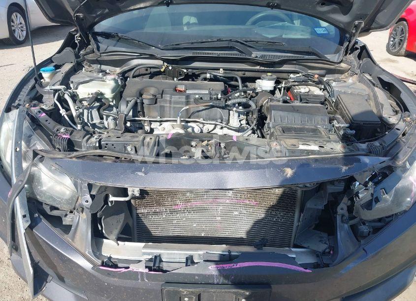 Photo 10 of 2018 Honda Civic LX (VIN 2HGFC2F57JH517889)