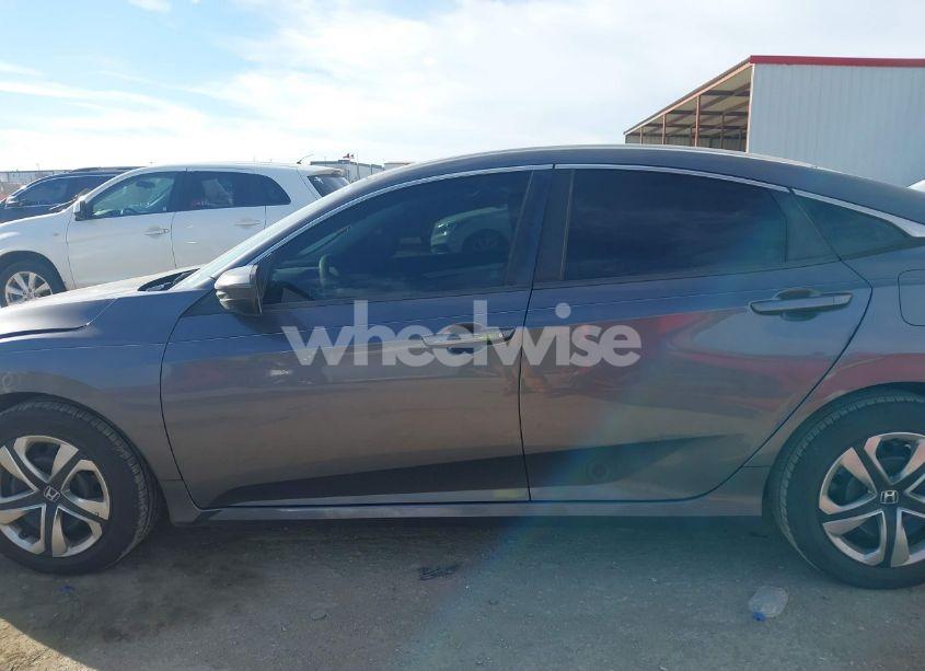 Photo 15 of 2018 Honda Civic LX (VIN 2HGFC2F57JH517889)