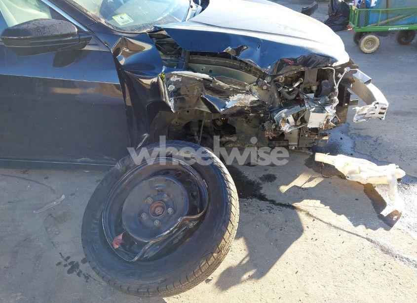 Photo 18 of 2018 Honda Civic LX (VIN 2HGFC2F57JH558216)