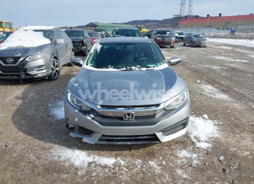 Photo 12 of 2018 Honda Civic LX (VIN 2HGFC2F57JH571628)
