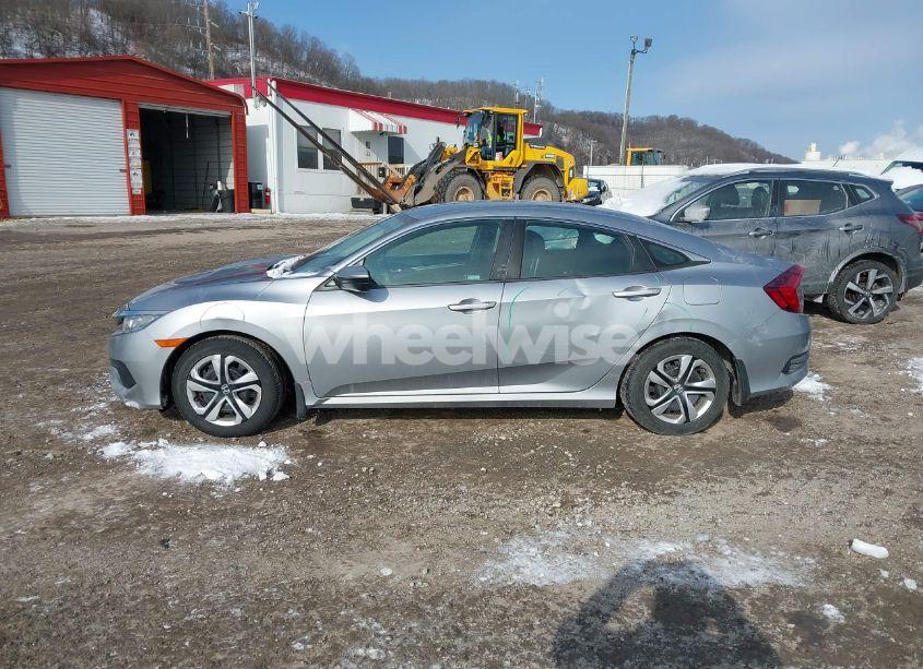 Photo 14 of 2018 Honda Civic LX (VIN 2HGFC2F57JH571628)