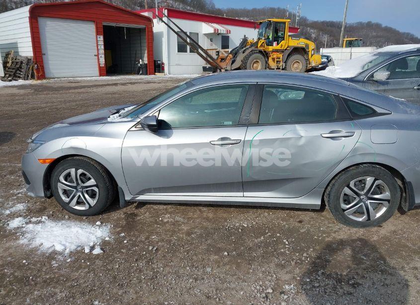 Photo 17 of 2018 Honda Civic LX (VIN 2HGFC2F57JH571628)
