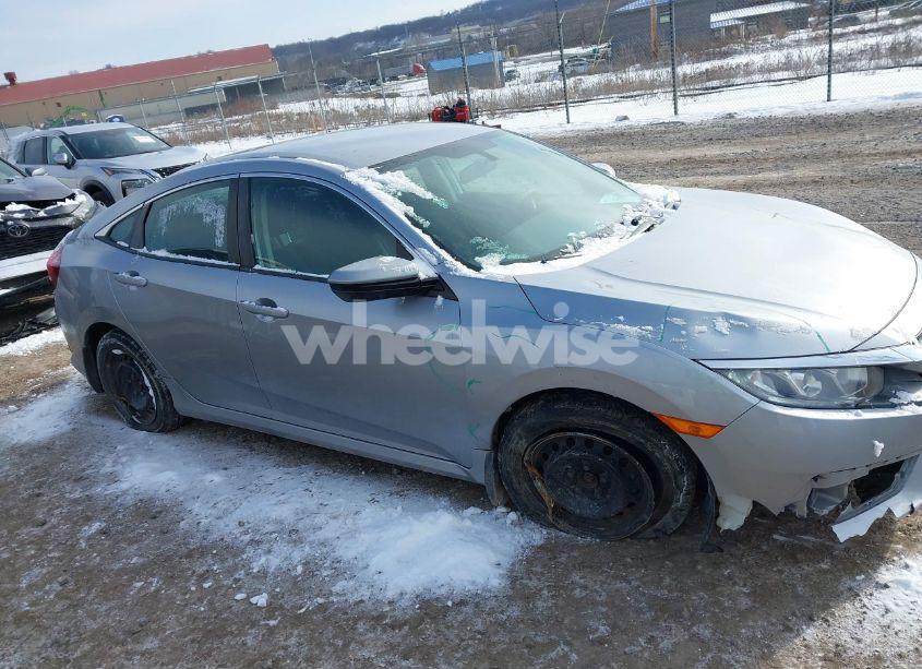 Photo 6 of 2018 Honda Civic LX (VIN 2HGFC2F57JH571628)