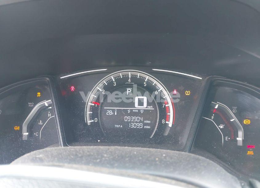 Photo 7 of 2018 Honda Civic LX (VIN 2HGFC2F57JH571628)