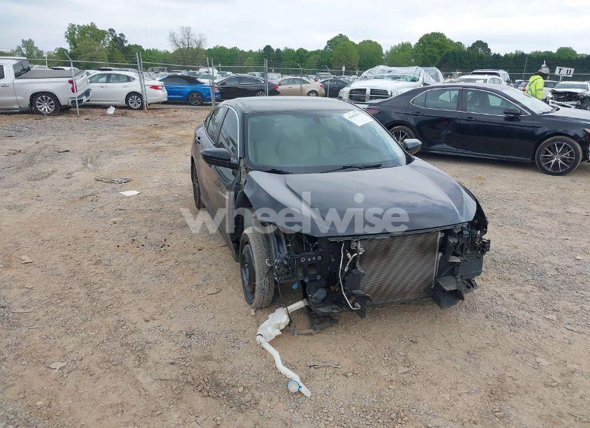 2018 Honda Civic LX (VIN 2HGFC2F57JH575484) main photo