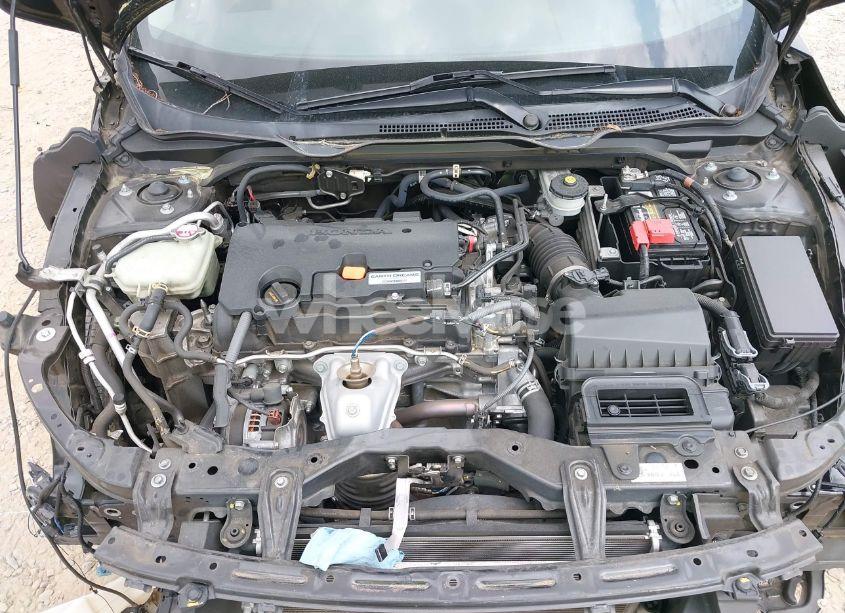 Photo 10 of 2018 Honda Civic LX (VIN 2HGFC2F57JH575484)