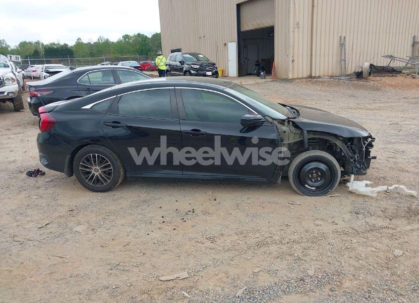 Photo 13 of 2018 Honda Civic LX (VIN 2HGFC2F57JH575484)