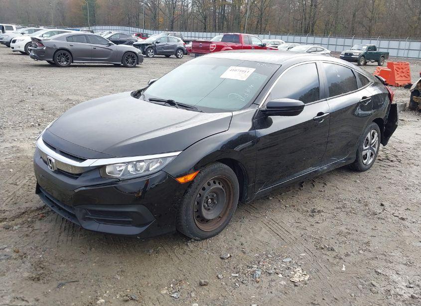 Photo 2 of 2018 Honda Civic LX (VIN 2HGFC2F57JH575520)