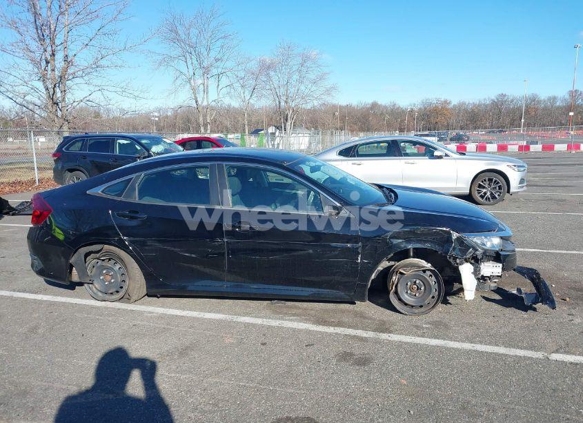 Photo 13 of 2018 Honda Civic LX (VIN 2HGFC2F57JH581110)