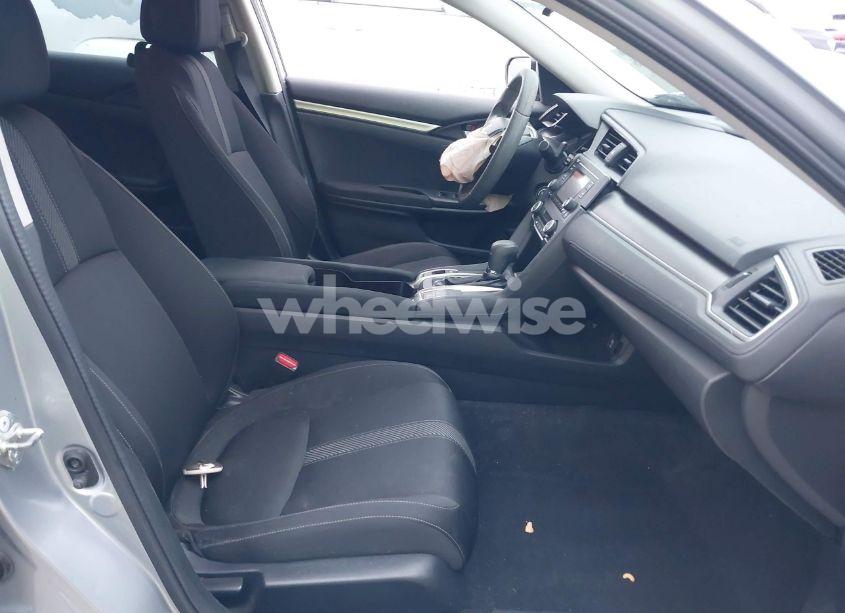 Photo 5 of 2018 Honda Civic LX (VIN 2HGFC2F57JH588722)