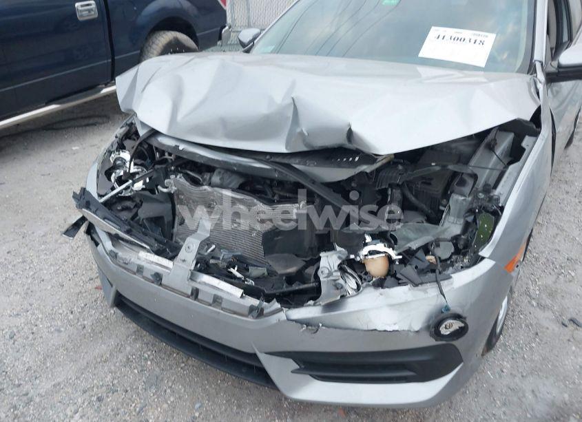 Photo 6 of 2018 Honda Civic LX (VIN 2HGFC2F57JH588722)