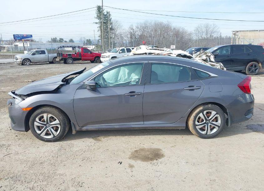 Photo 14 of 2018 Honda Civic LX (VIN 2HGFC2F57JH594133)