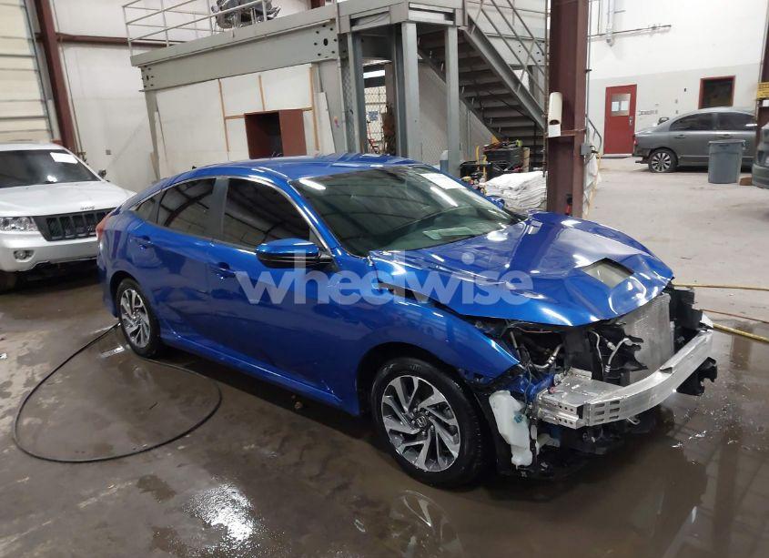 2016 Honda Civic LX (VIN 2HGFC2F58GH540039) main photo