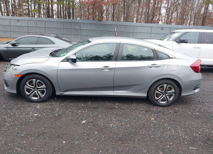 Photo 14 of 2016 Honda Civic LX (VIN 2HGFC2F58GH553924)