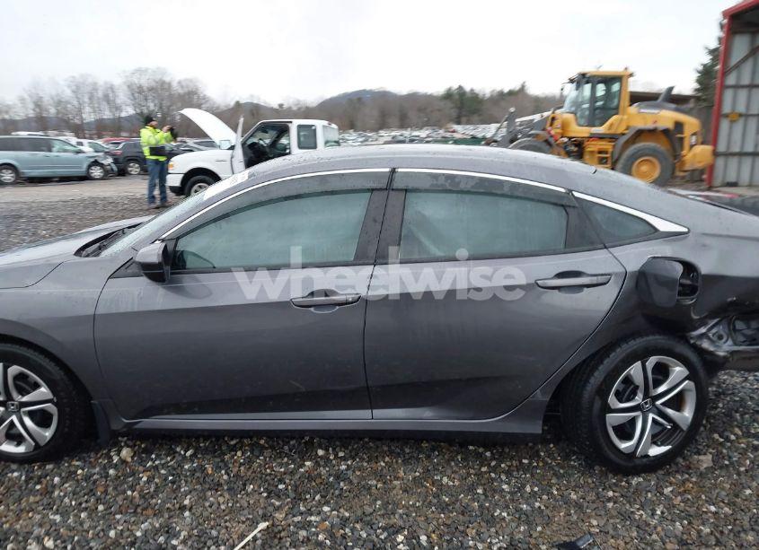 Photo 15 of 2017 Honda Civic LX (VIN 2HGFC2F58HH541869)