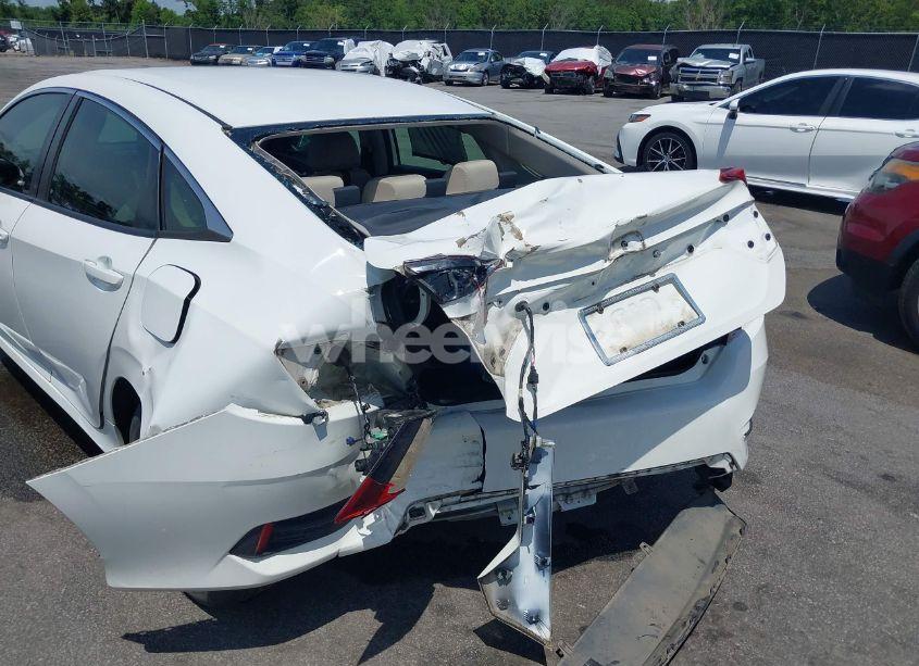 Photo 6 of 2017 Honda Civic LX (VIN 2HGFC2F58HH552449)