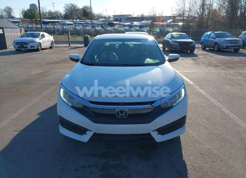Photo 12 of 2018 Honda Civic LX (VIN 2HGFC2F58JH507677)