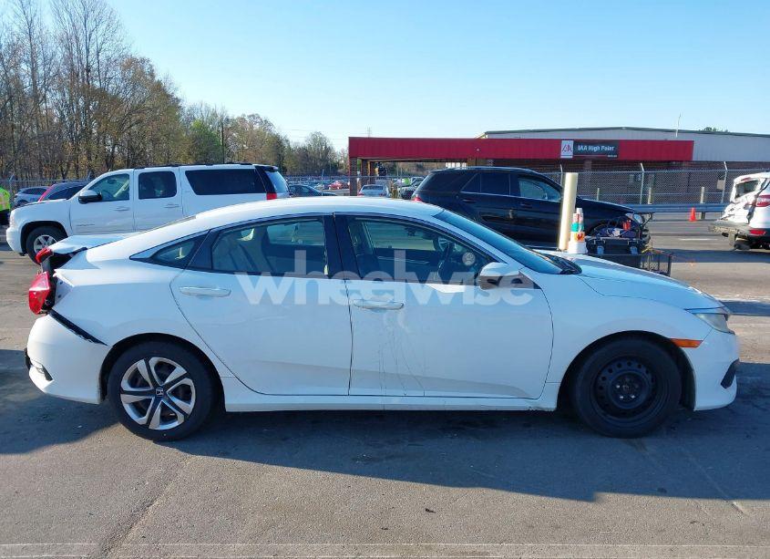 Photo 13 of 2018 Honda Civic LX (VIN 2HGFC2F58JH507677)